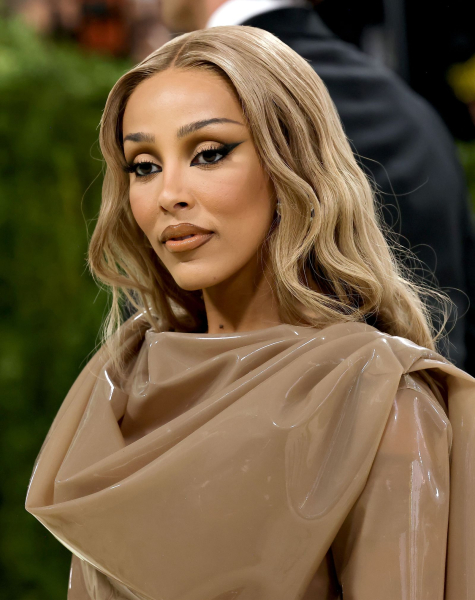 Fall 2026 hair color trends Mushroom blonde